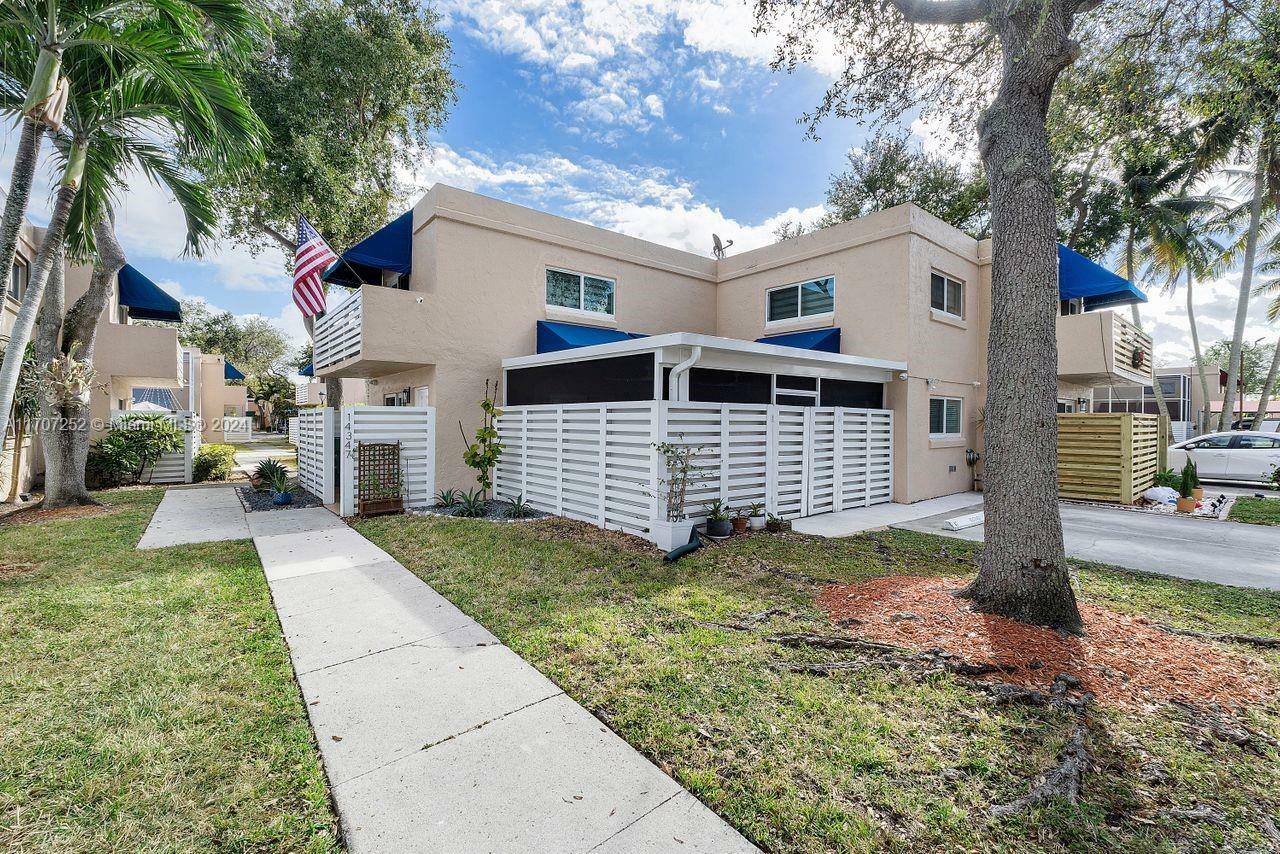 Property Photo:  14347 SW 98th Ter  FL 33186 