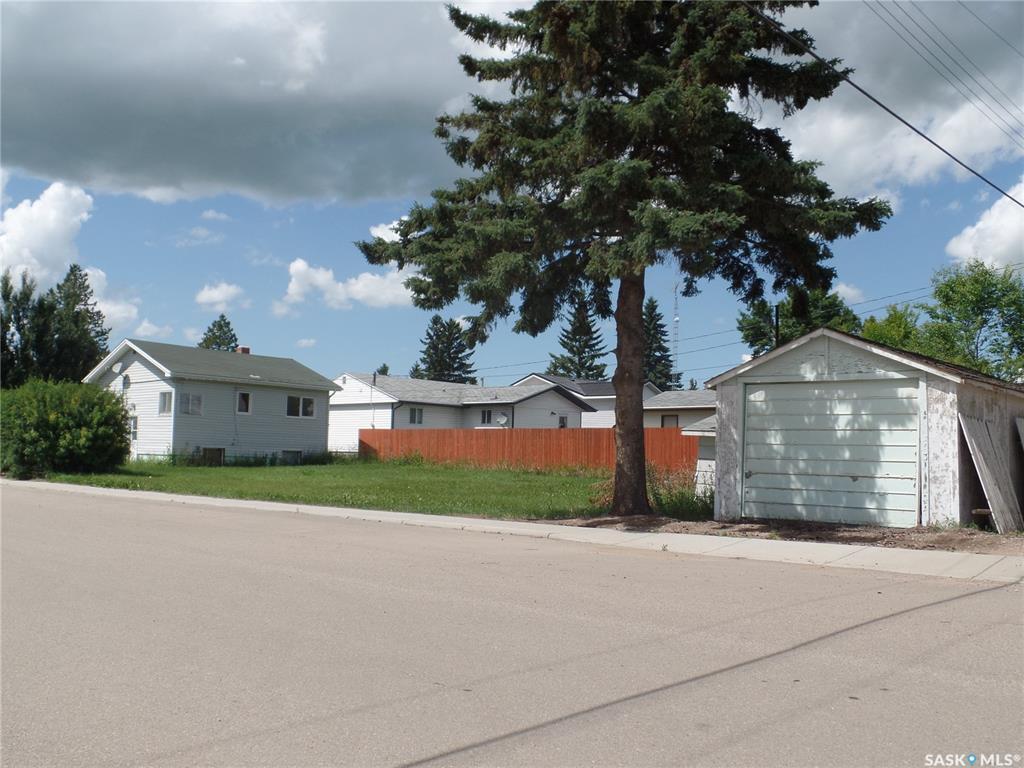 4901 Leader Street  Macklin SK S0L 2C0 photo