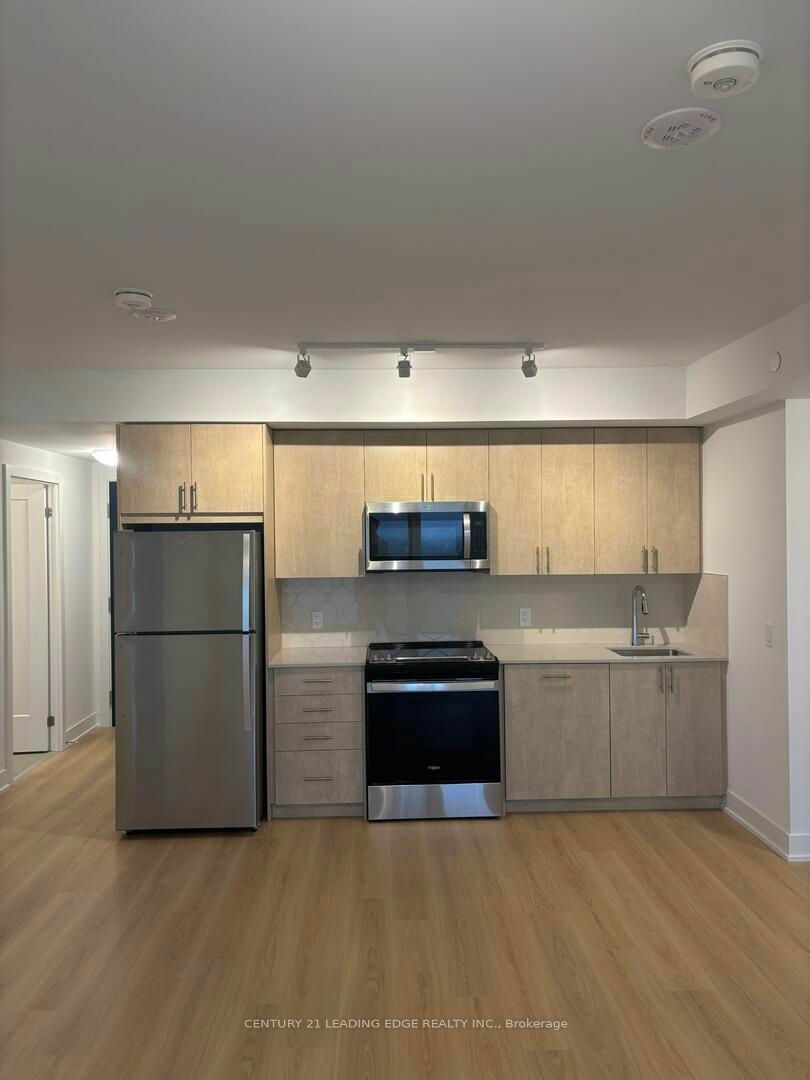 Photo de la propriété:  2545 Simcoe St 1106  ON M6G 3A7 