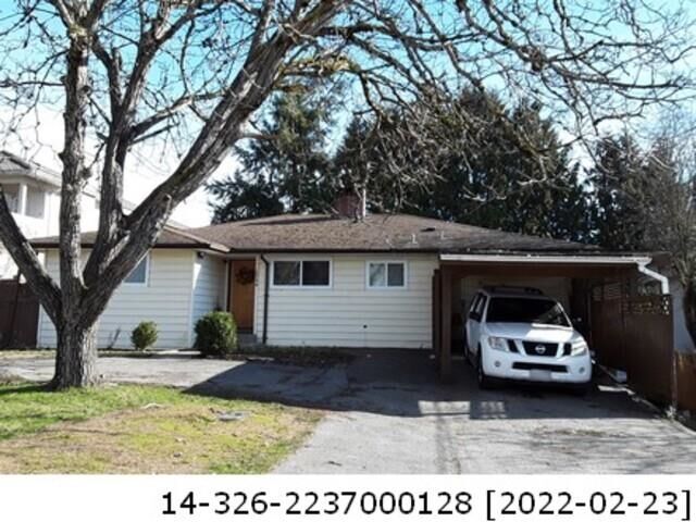 10594 138 Street — photo 1