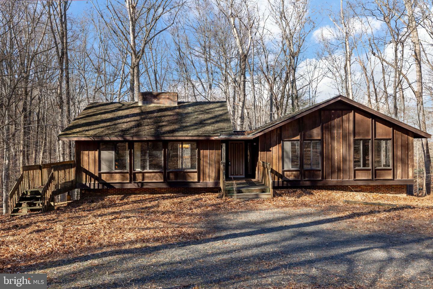 Property Photo:  108 Interpromontory Road  VA 22066 