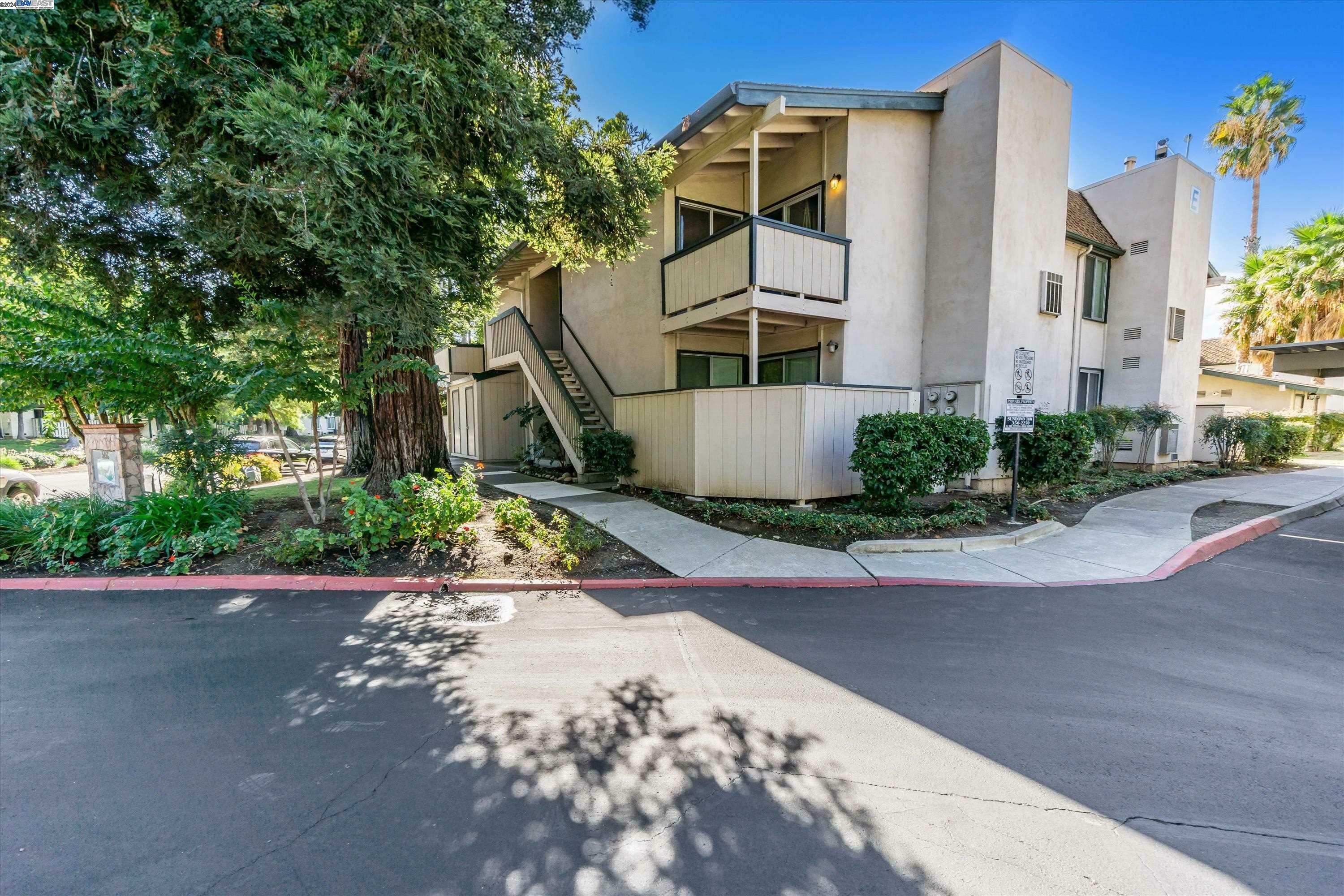 Property Photo:  5450 Concord Blvd E6  CA 94521 