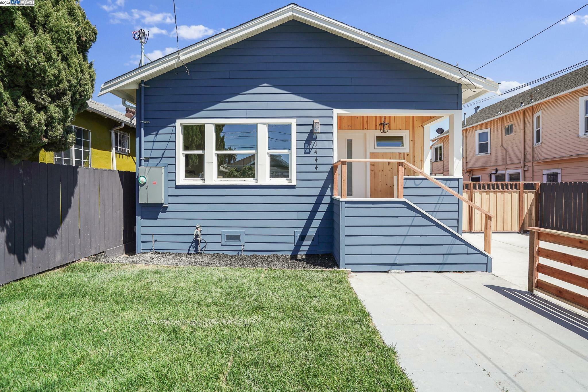 Property Photo:  1444 W 52nd Ave  CA 94601 