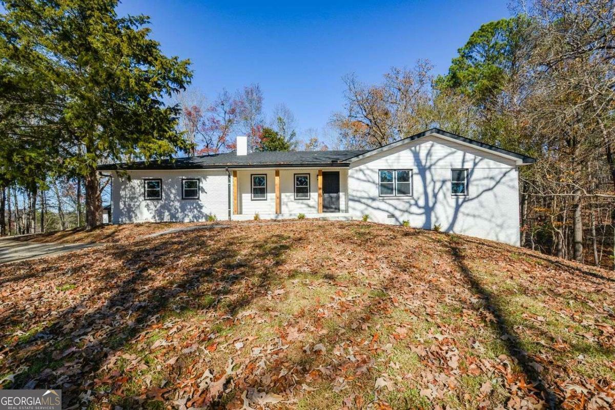 Property Photo:  211 Forsyth Lake Road  GA 30153 