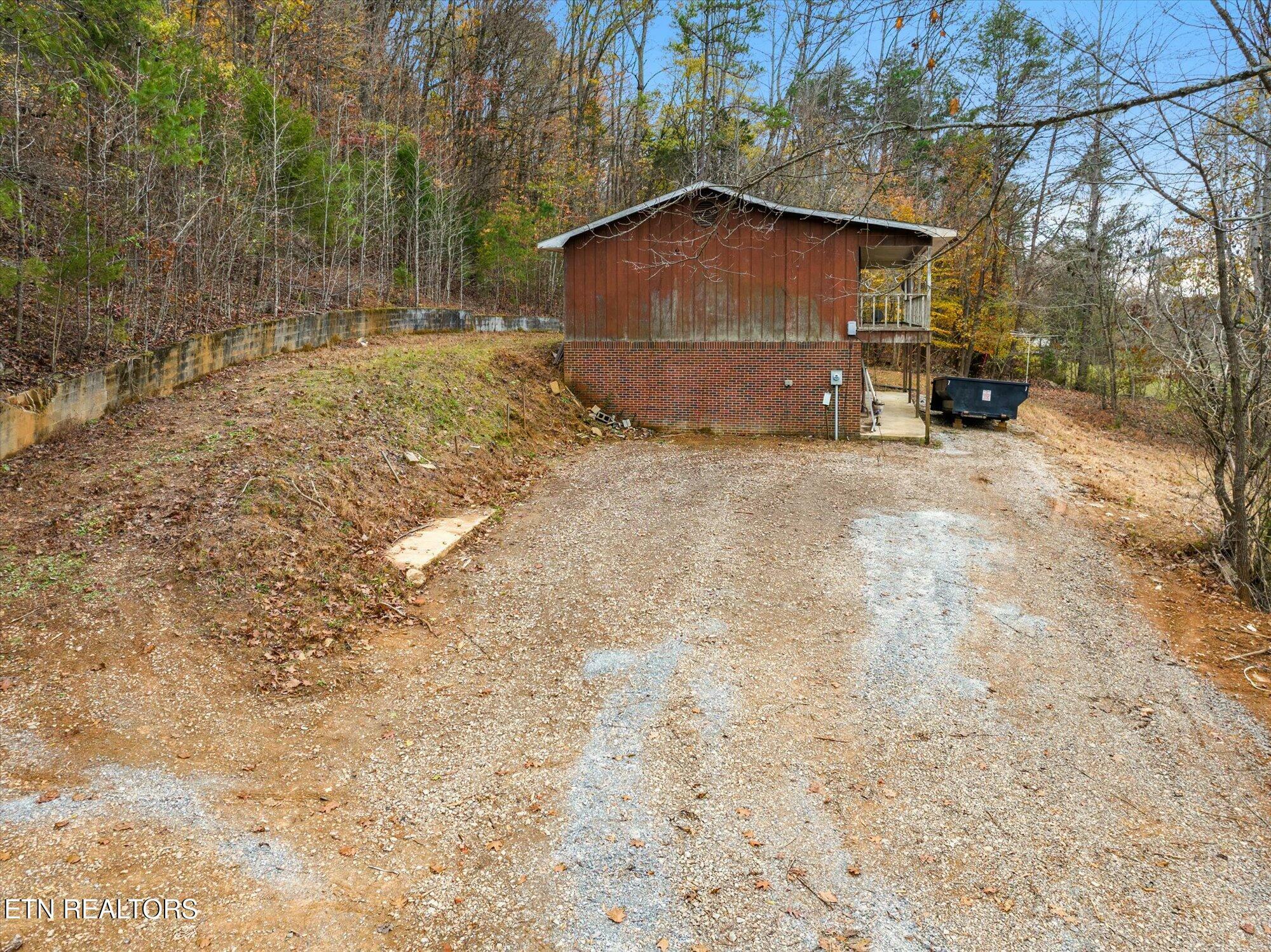 Property Photo:  141 County Road 112  TN 37303 