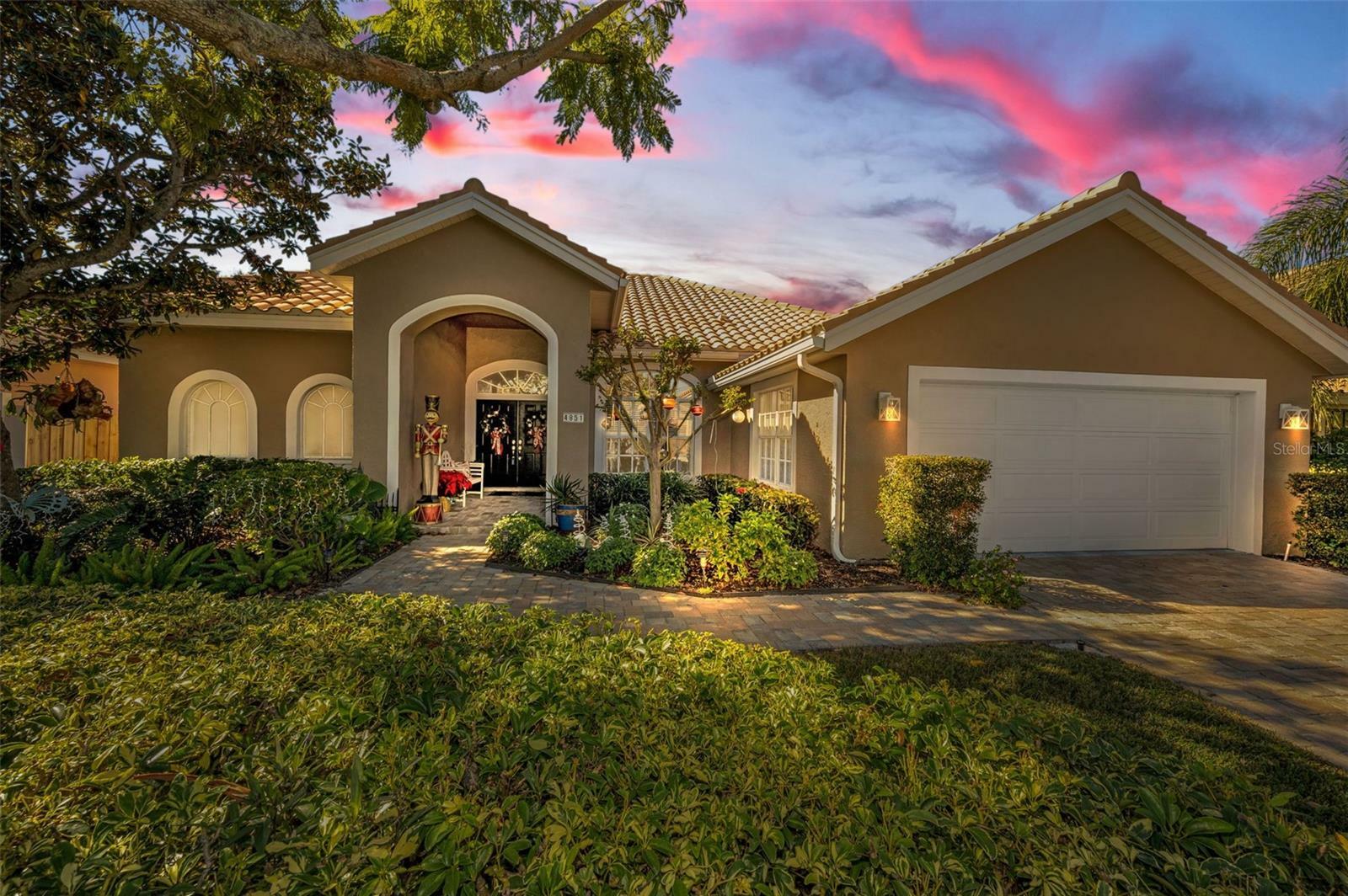 Property Photo:  4851 Windmill Palm Terrace NE  FL 33703 