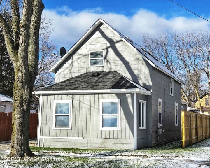 1711 S Niagara Street  Saginaw MI 48602 photo