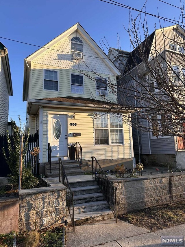 Property Photo:  306 Ivy Street  NJ 07032 