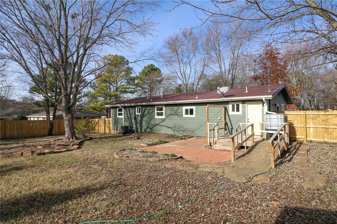 Property Photo:  43 Mecca Street  AR 72774 