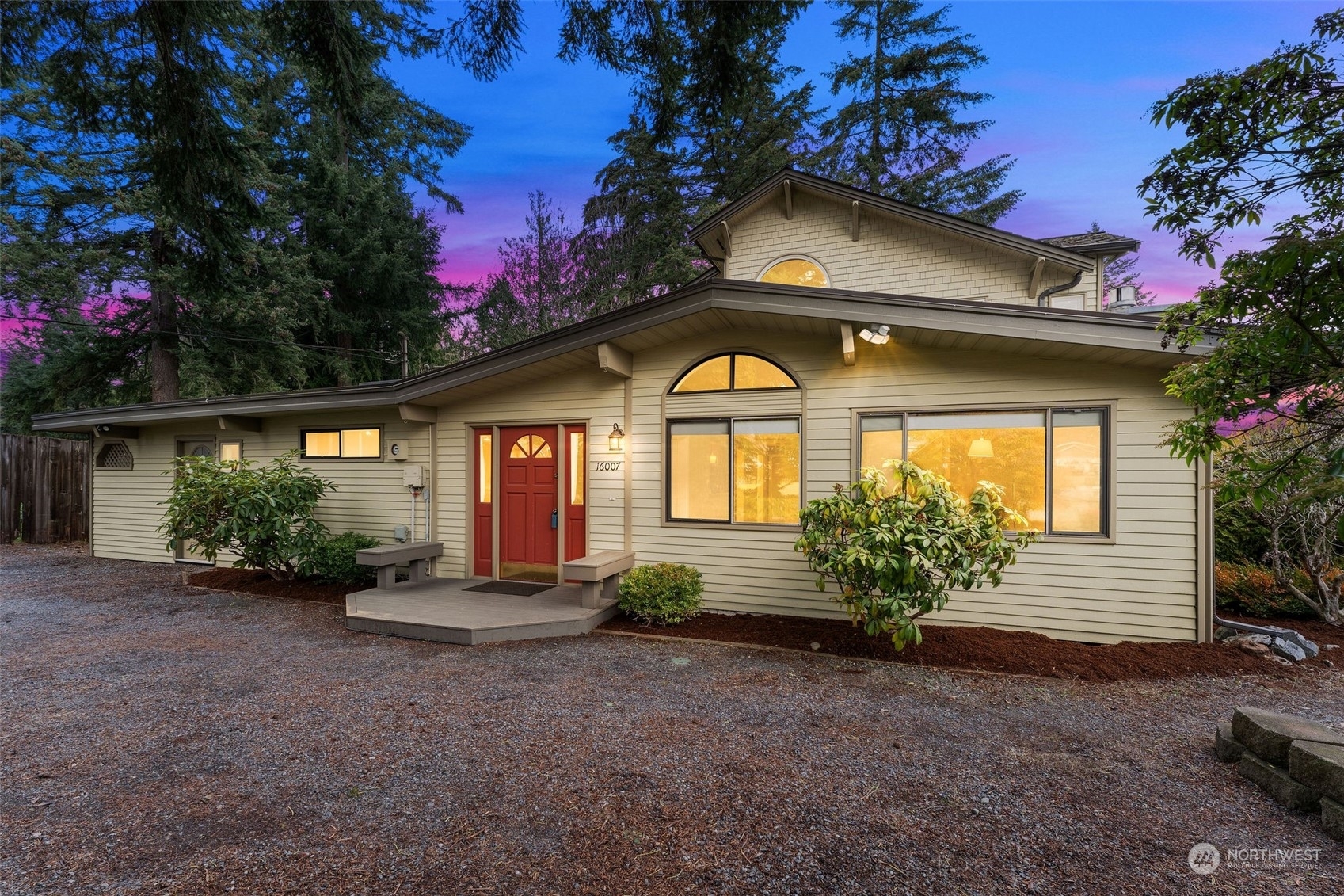 Property Photo:  16007  Cascadian Way  WA 98012 