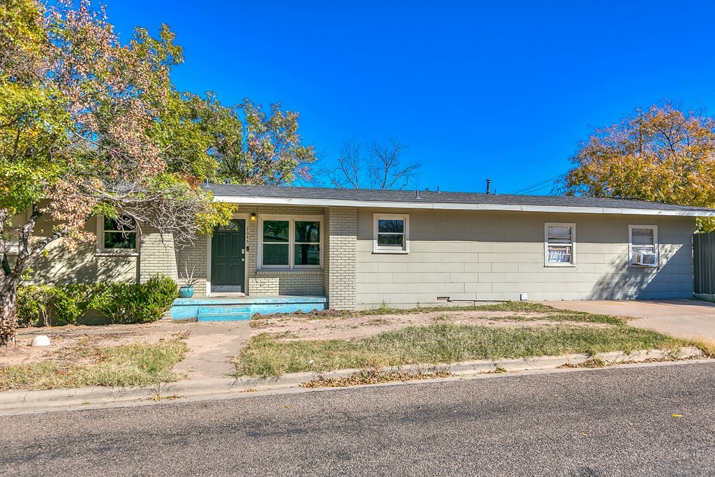 Property Photo:  2645 Raney St  TX 76901 