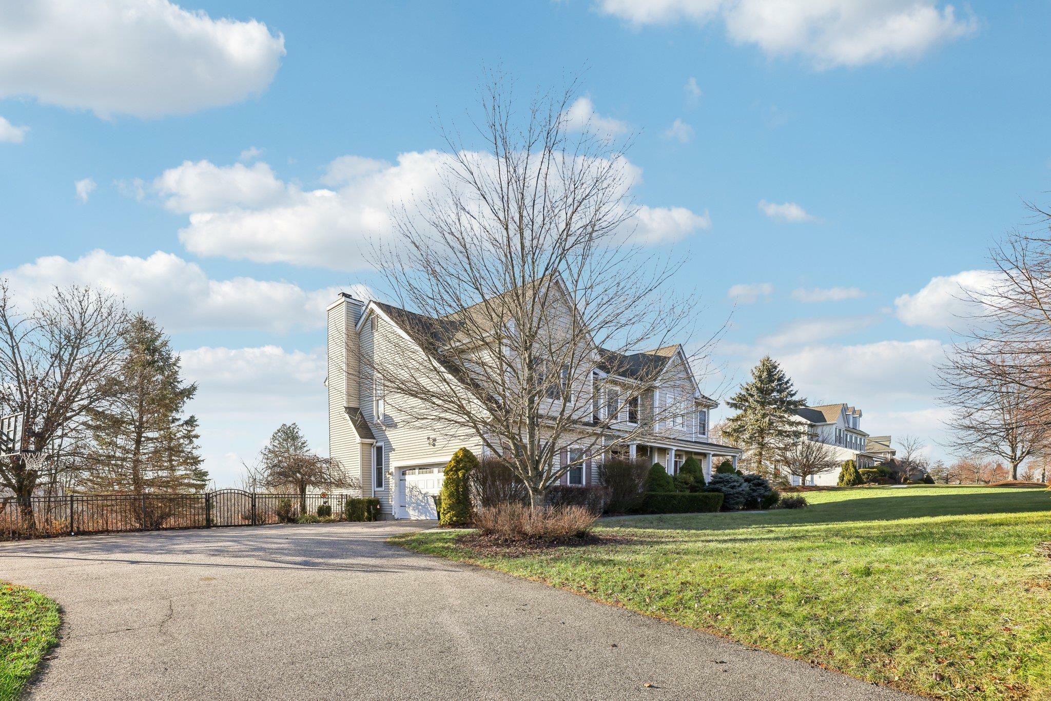 Property Photo:  13 Mansion Ridge Boulevard  NY 10950 