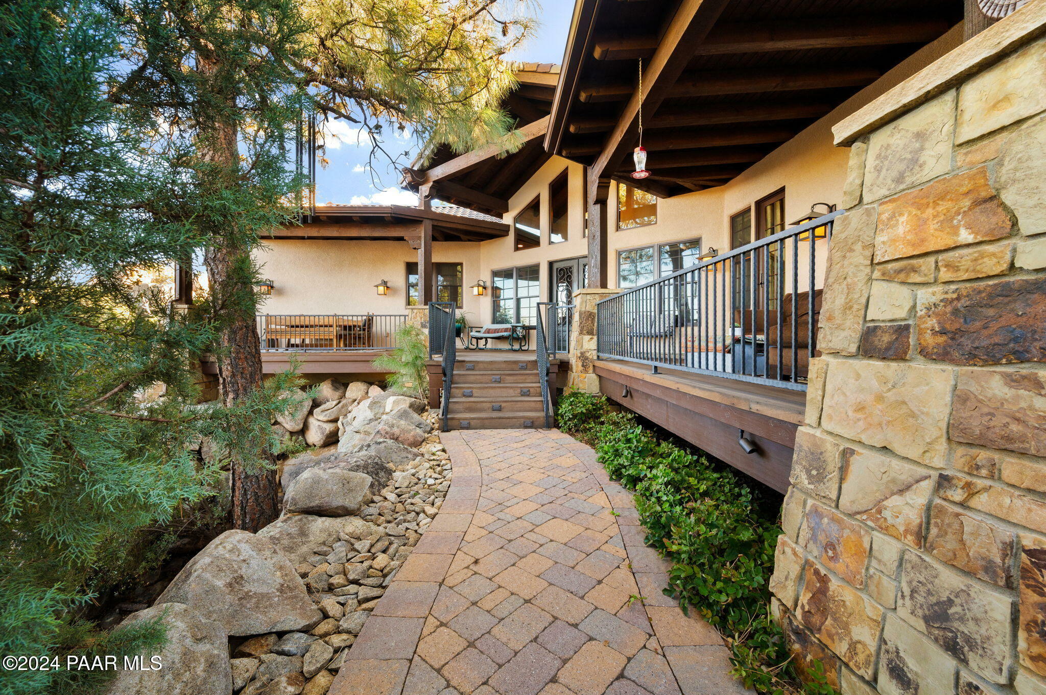 Property Photo:  901 Ivy Glen  AZ 86305 