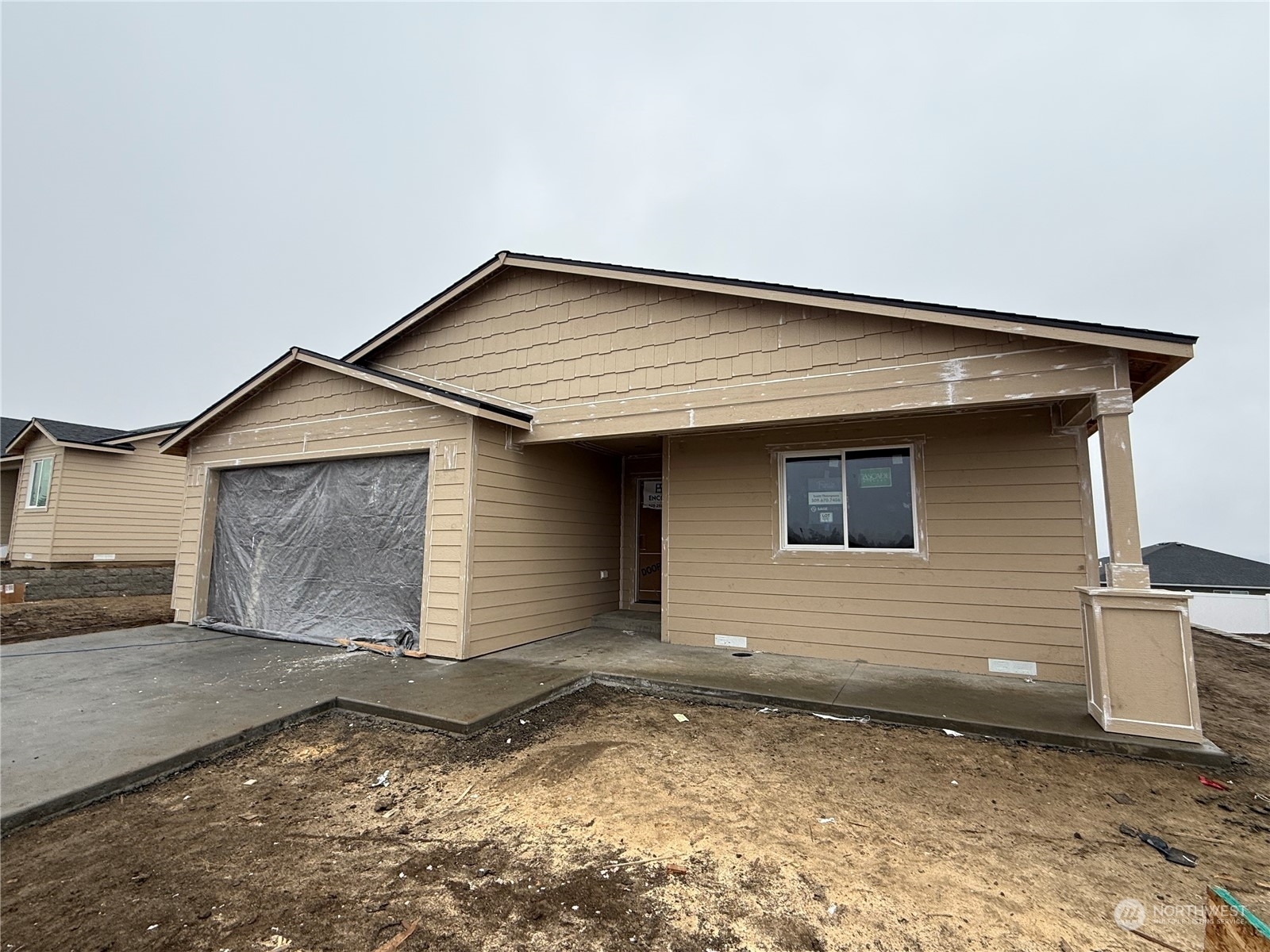 Property Photo: 2358 SE Noah Street WA 98802
