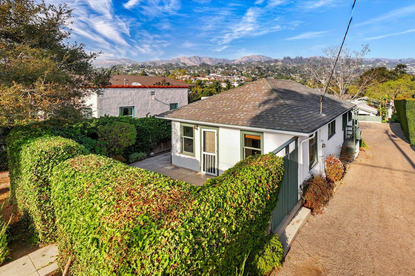Property Photo: 1310 Laguna Street CA 93101