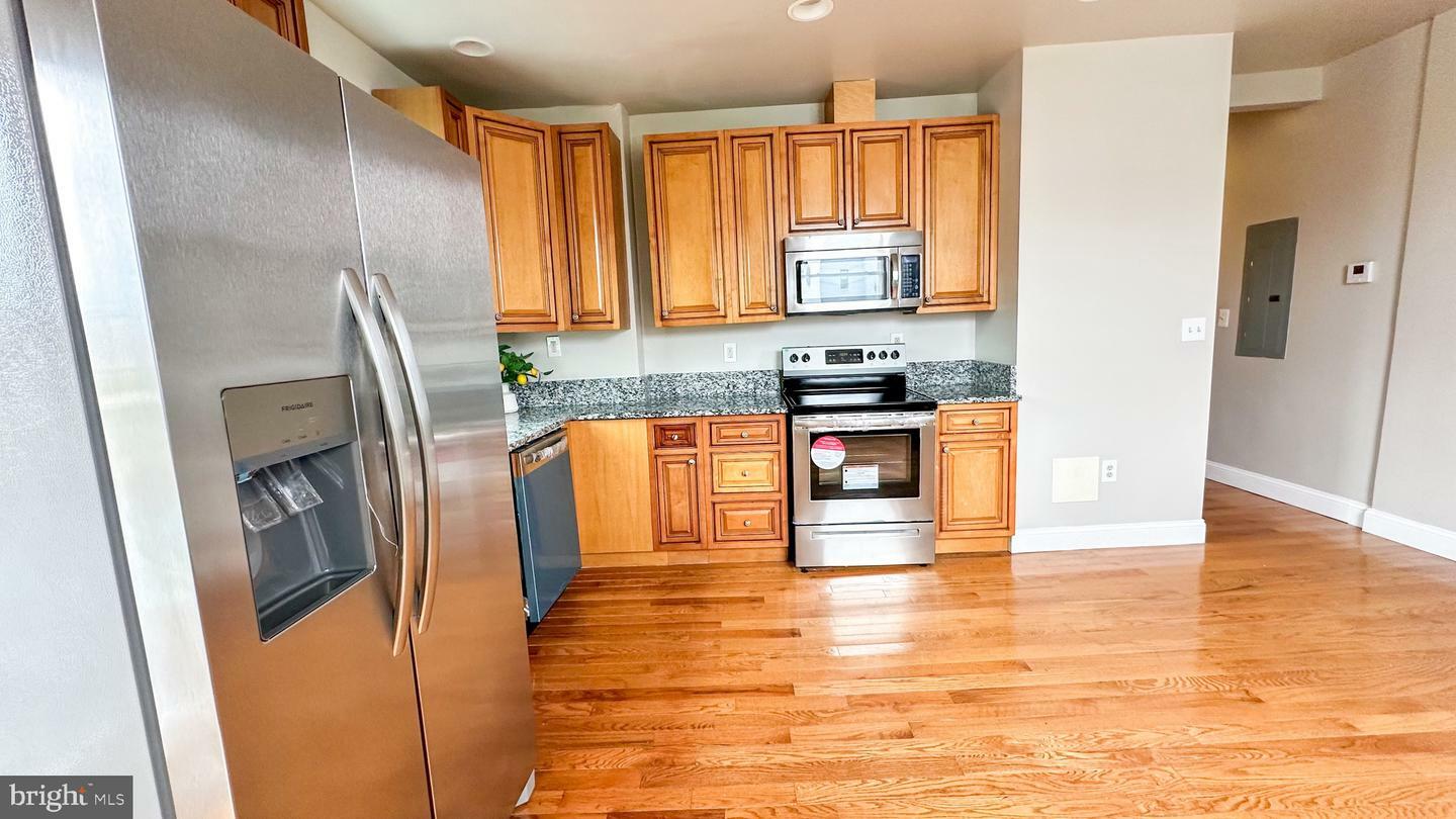 Property Photo:  3408 Sherman Avenue NW 301  DC 20010 