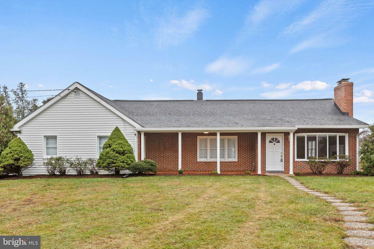 Property Photo: 23 S River Clubhouse Road MD 21037