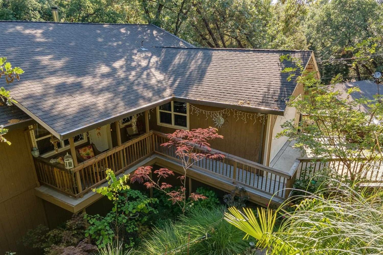 Property Photo: 16512 S Creekside CA 95370