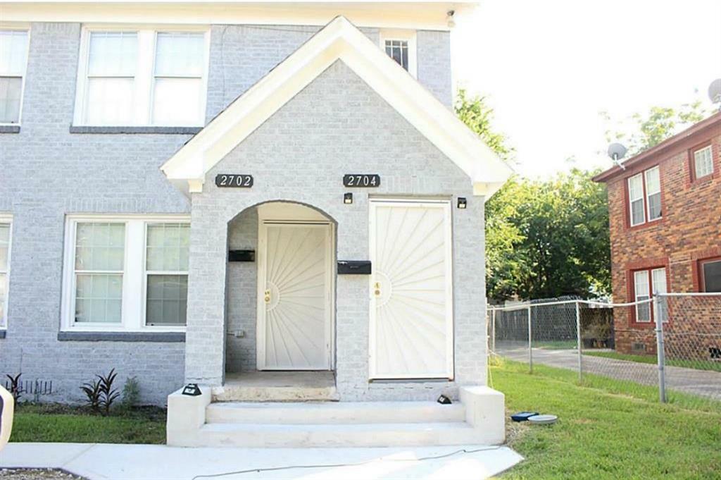 Property Photo:  2702 Truxillo Street  TX 77004 