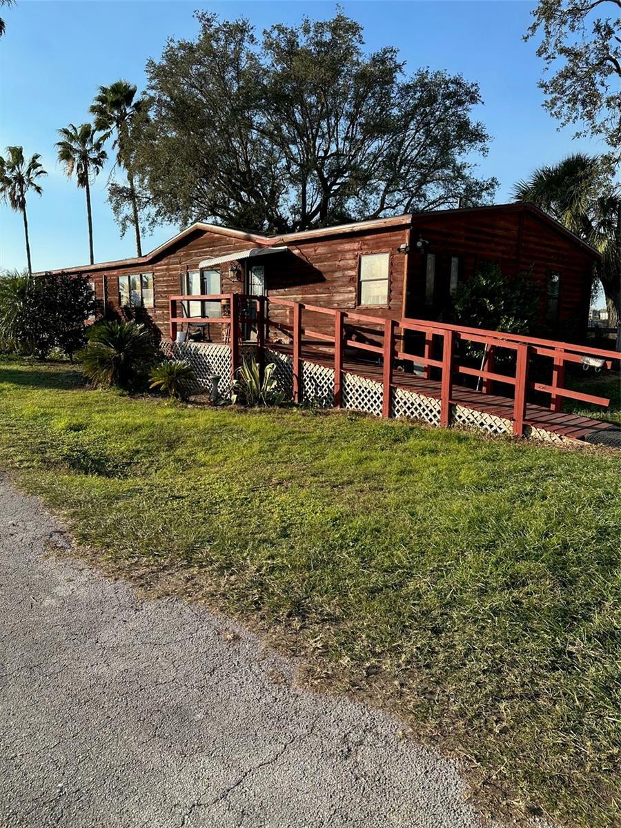 Property Photo:  8053 &Amp 8051 Lake Lowery Road  FL 33844 