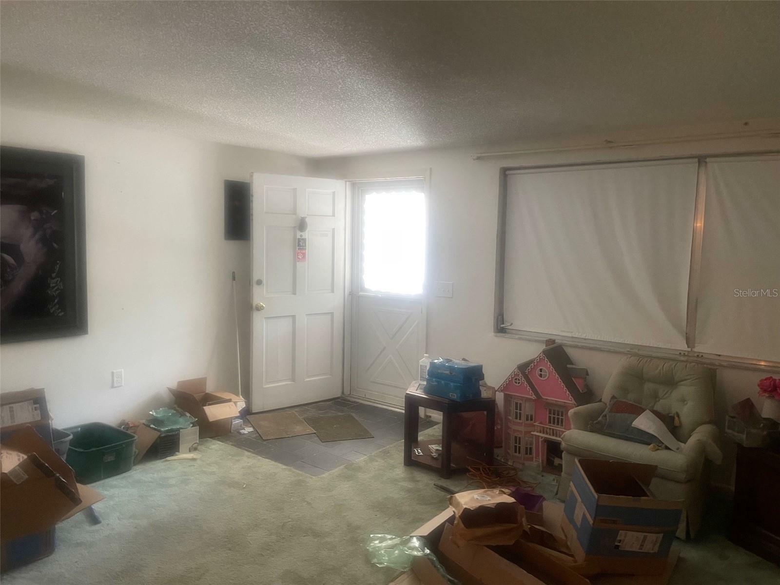 Property Photo:  5136 Skyland Drive  FL 34690 