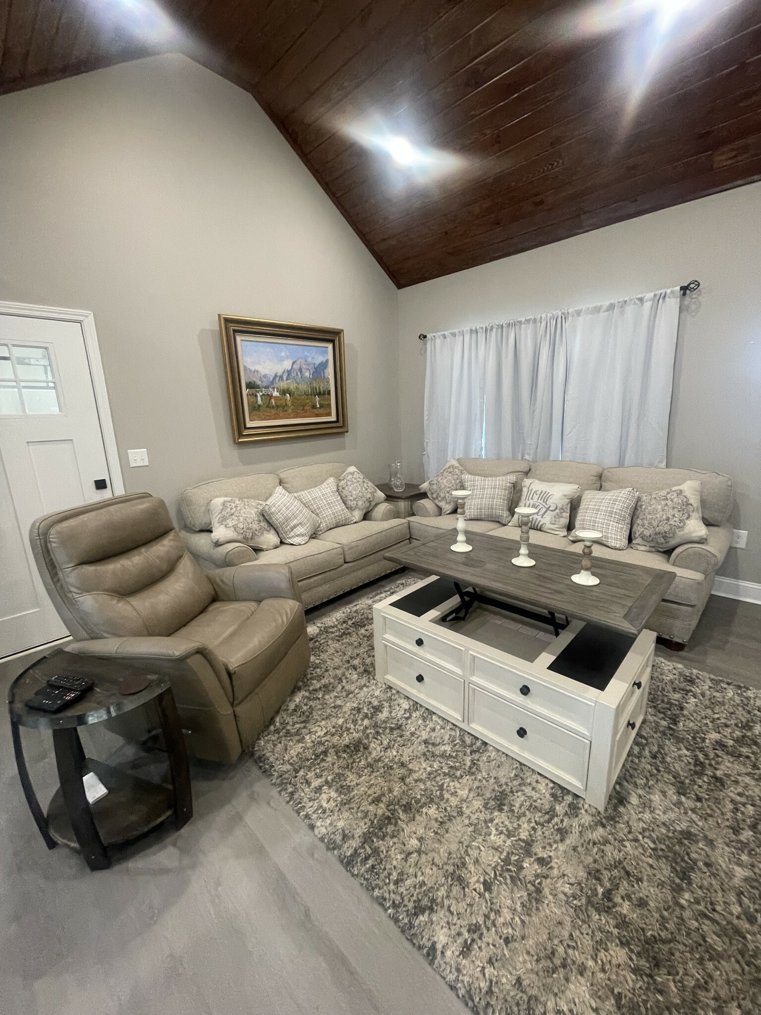 Property Photo:  106 Commanche Dr  TN 38462 