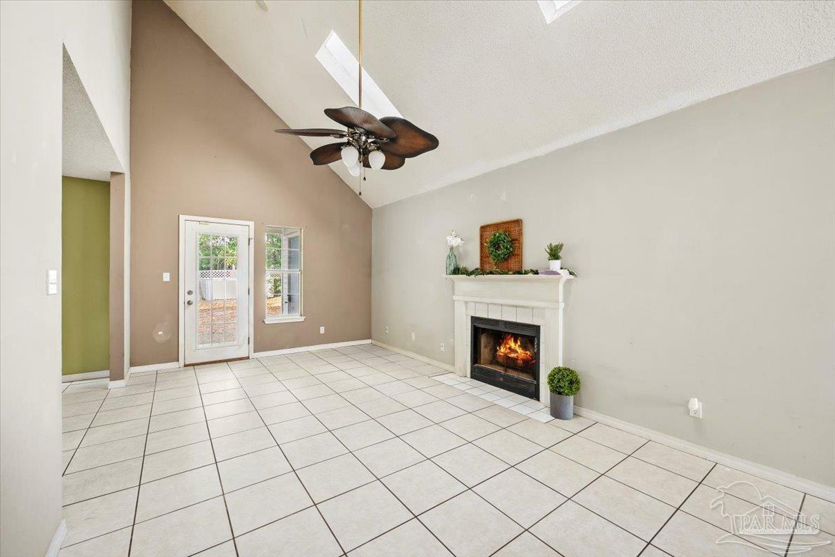 Property Photo:  6984 Weatherwood Dr  FL 32506 