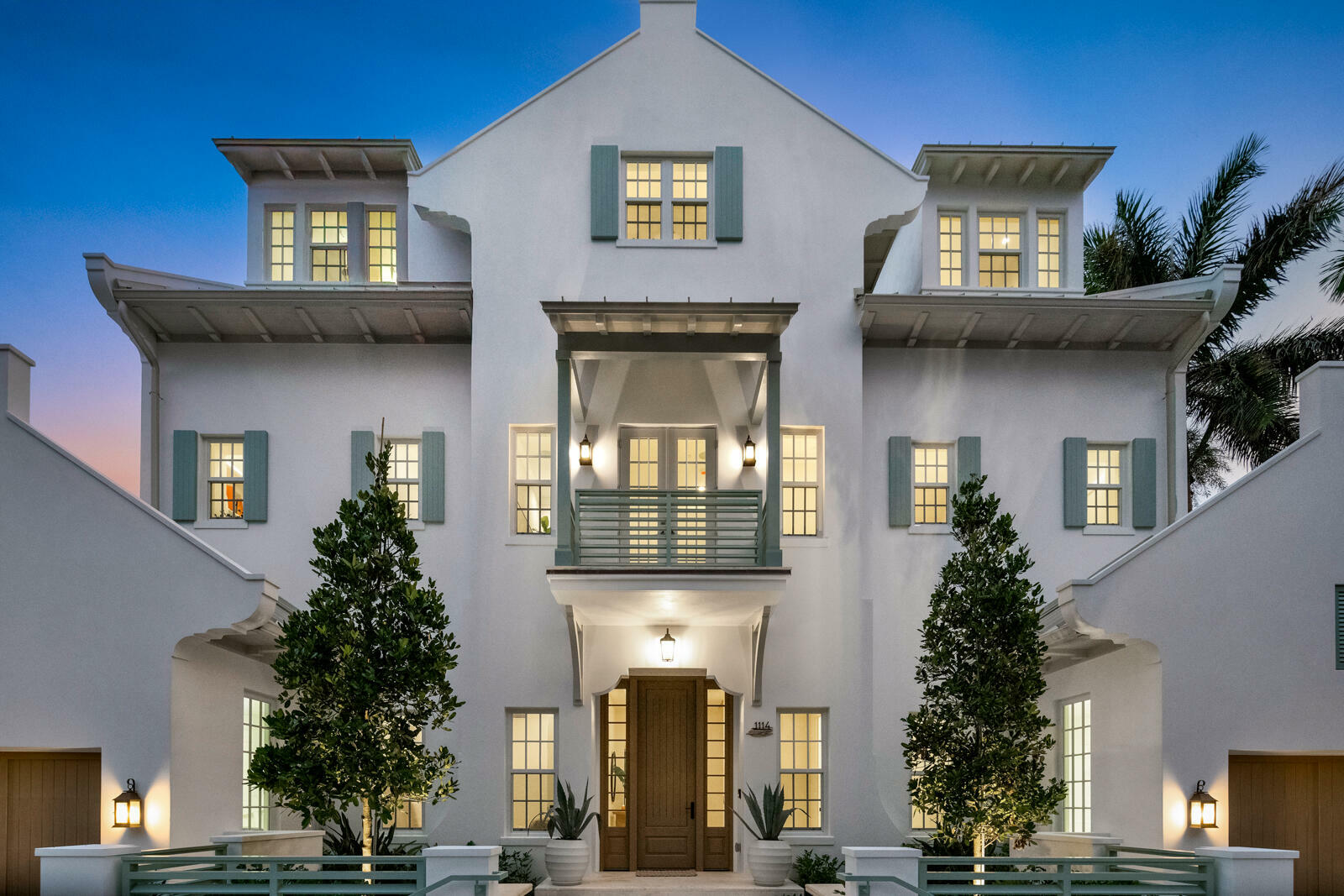 Property Photo: 1114 N Vista Del Mar Drive FL 33483