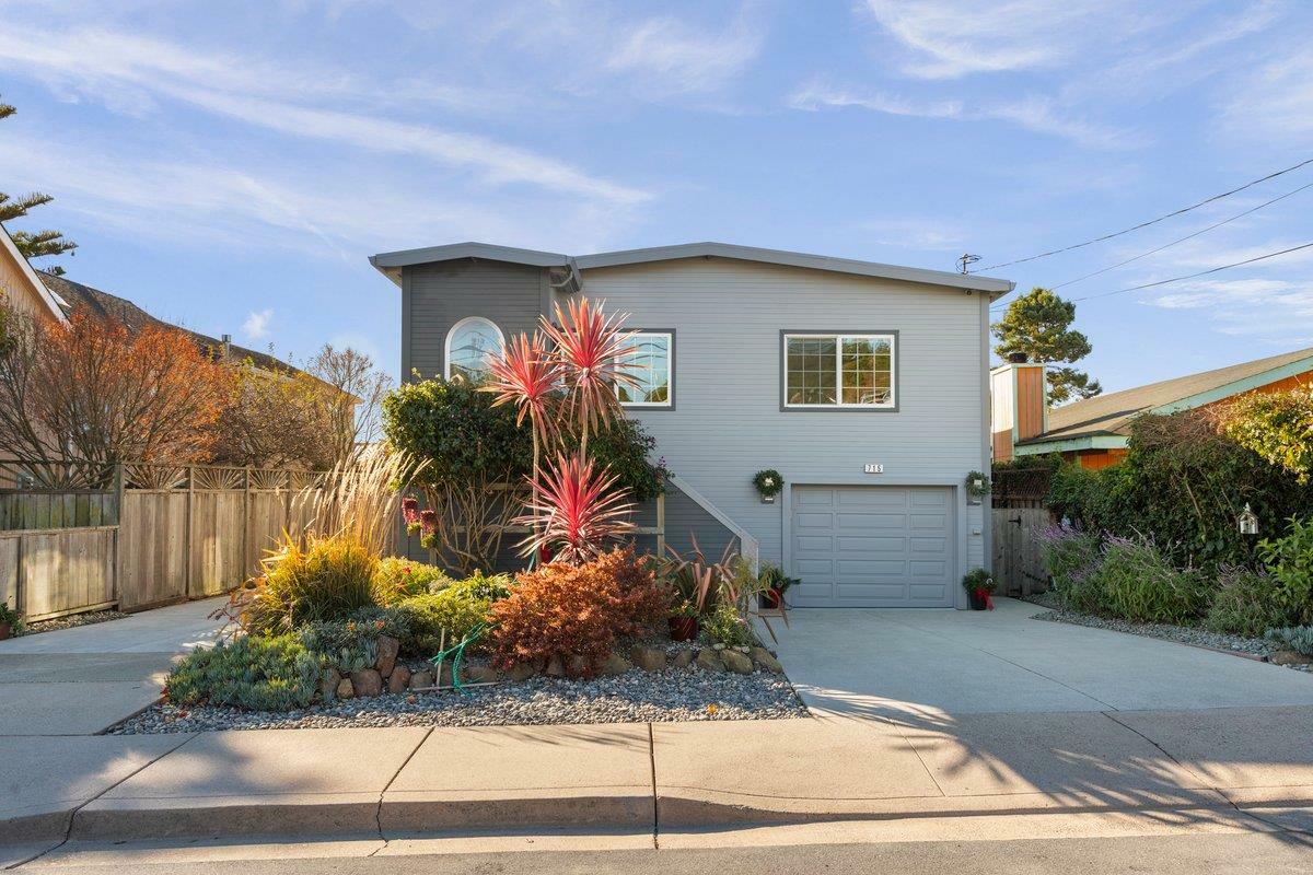 Property Photo:  715 Valencia Avenue  CA 94018 