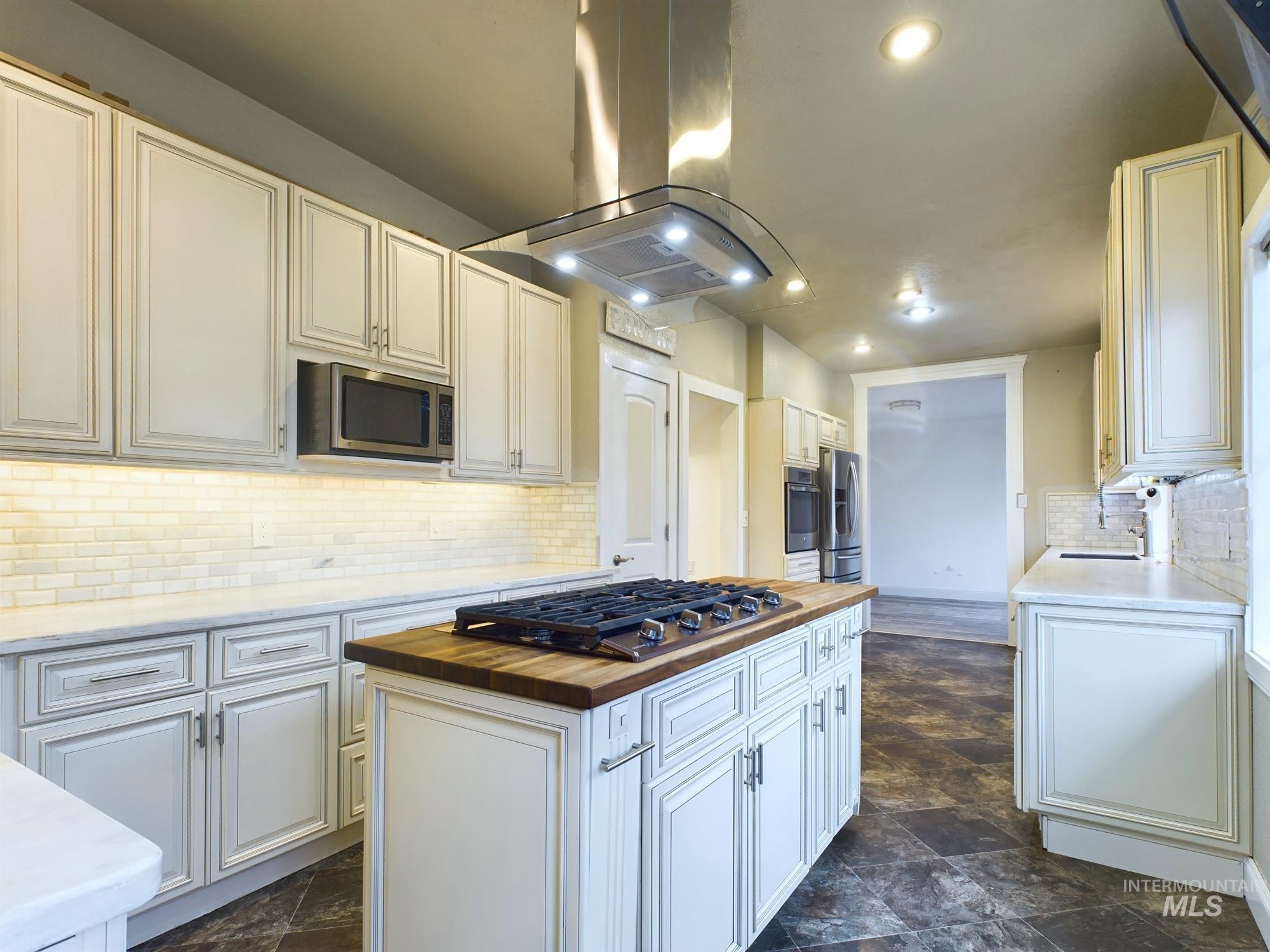 Property Photo: 3310 6th Street ID 83501