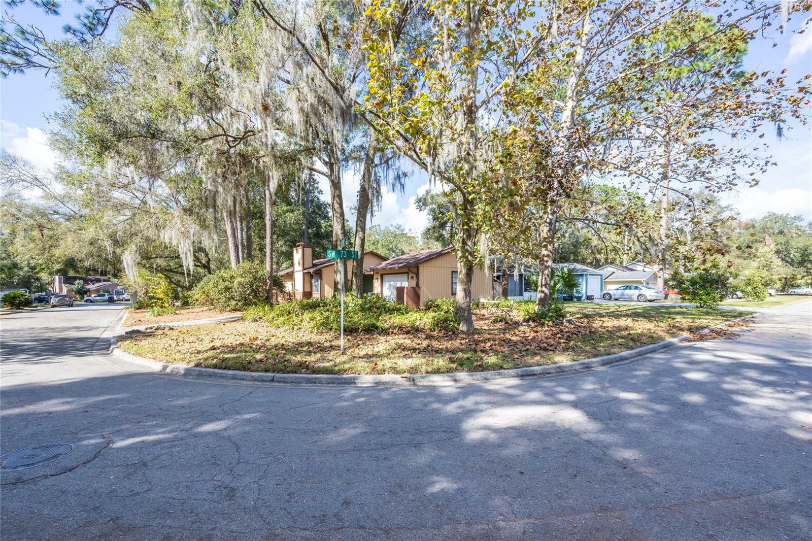 Property Photo:  2116 SW 73rd Street  FL 32607 