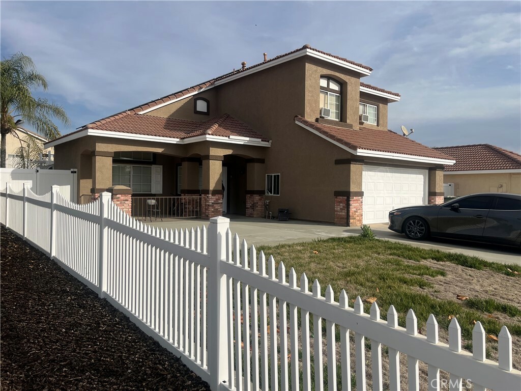 Property Photo:  25654 Sunnyvale Court  CA 92584 