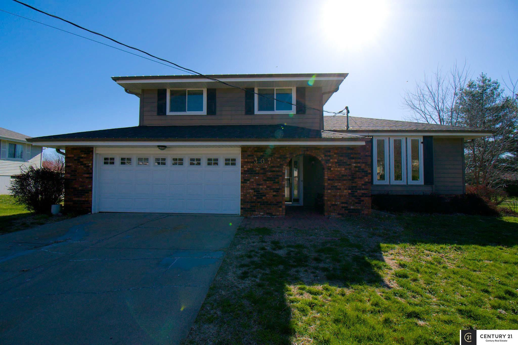 Property Photo: 307 Maple Drive IA 51575
