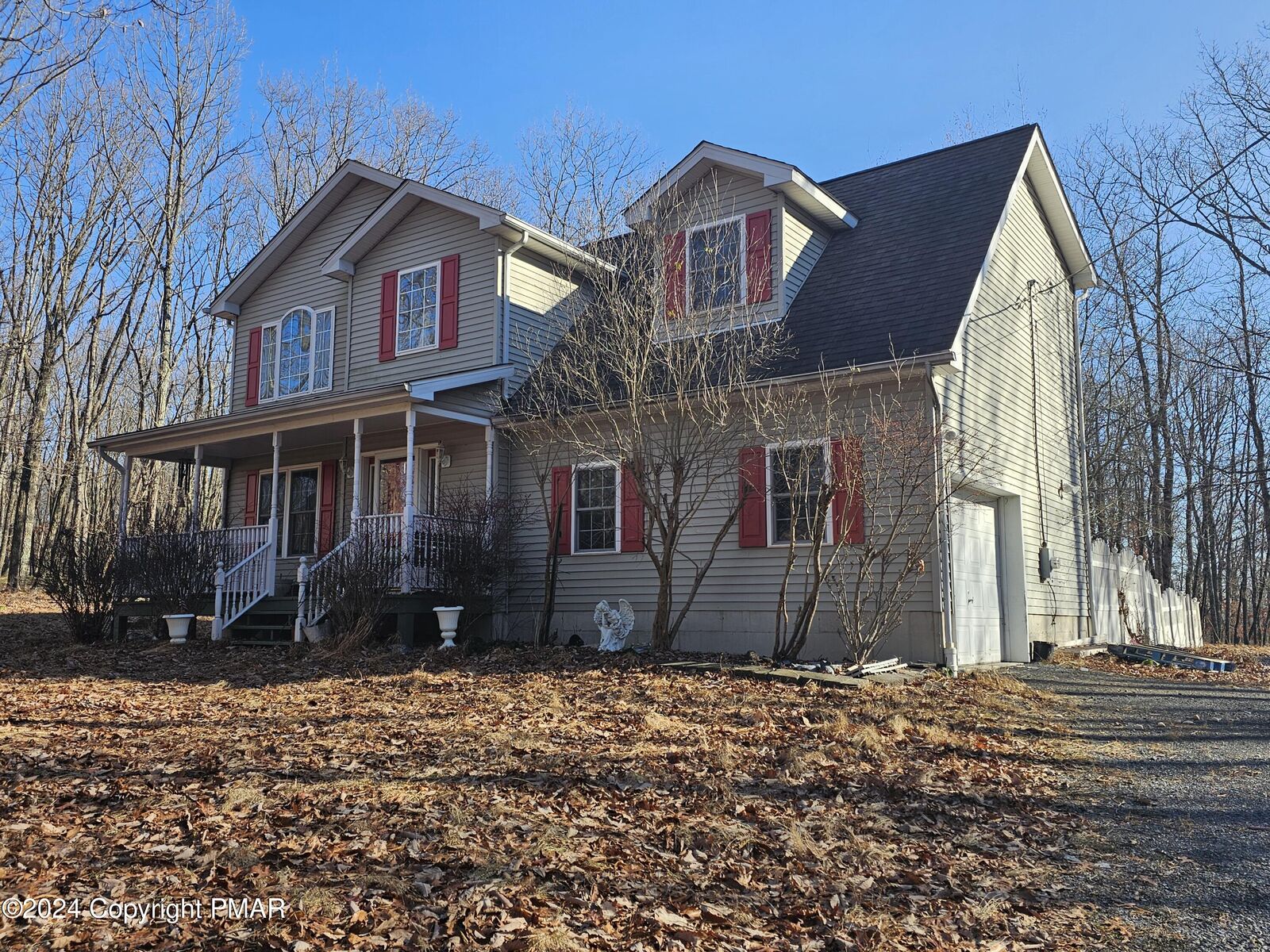Property Photo: 224 Shenandoah Tr Trail PA 18330