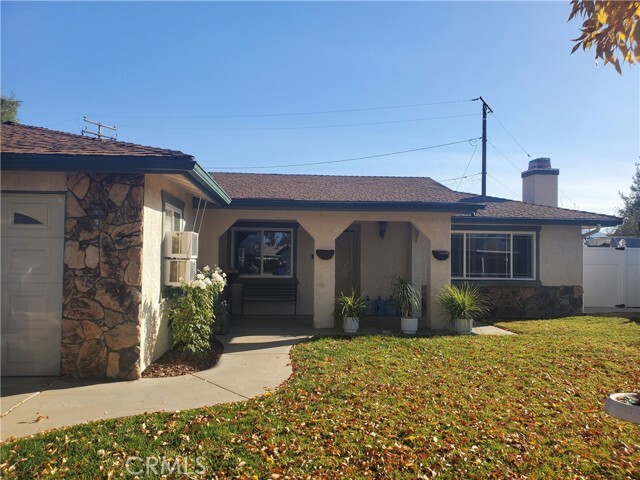 Property Photo:  208 Kupfer Drive  CA 92544 