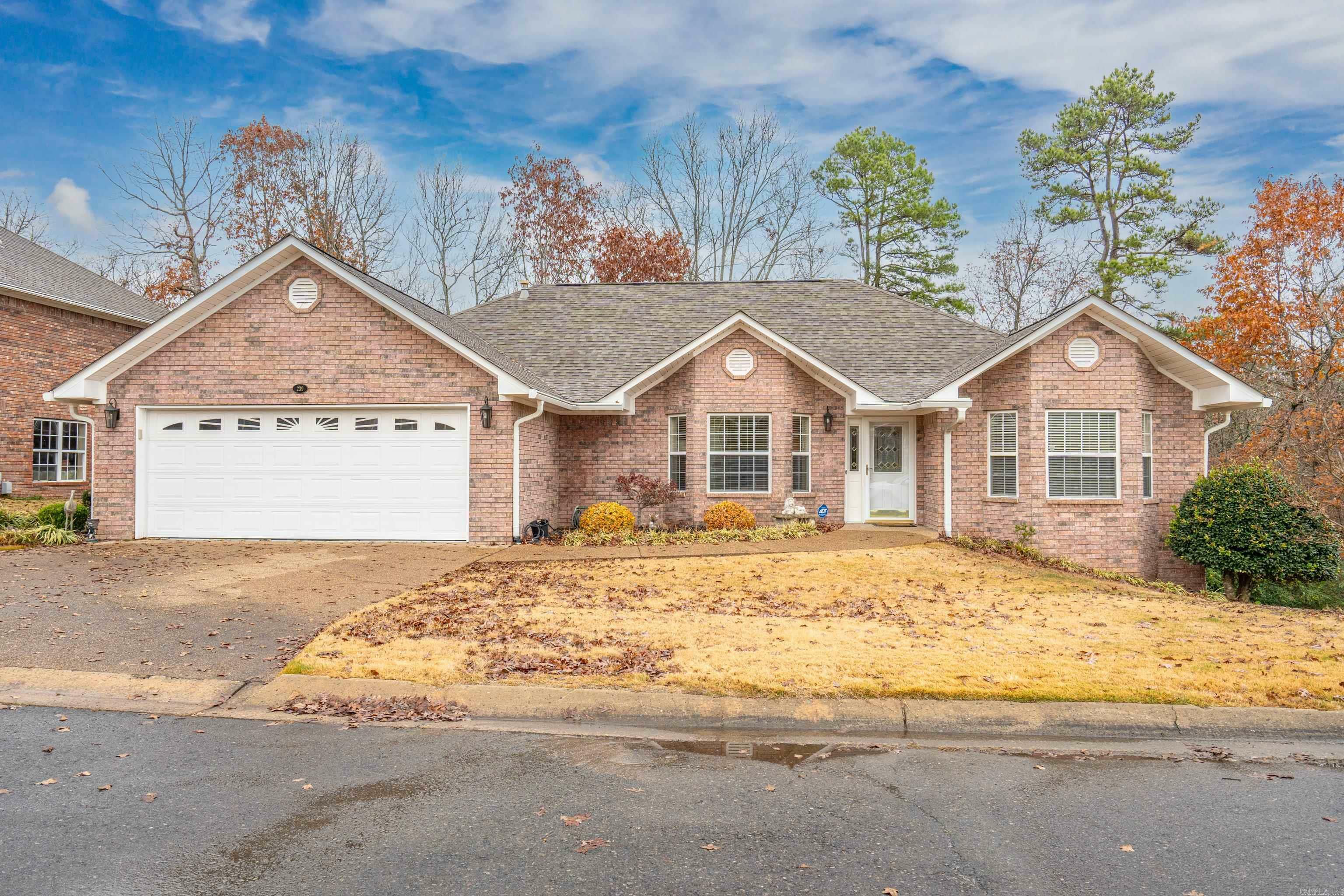 Property Photo:  239 Southpark Place  AR 71913 