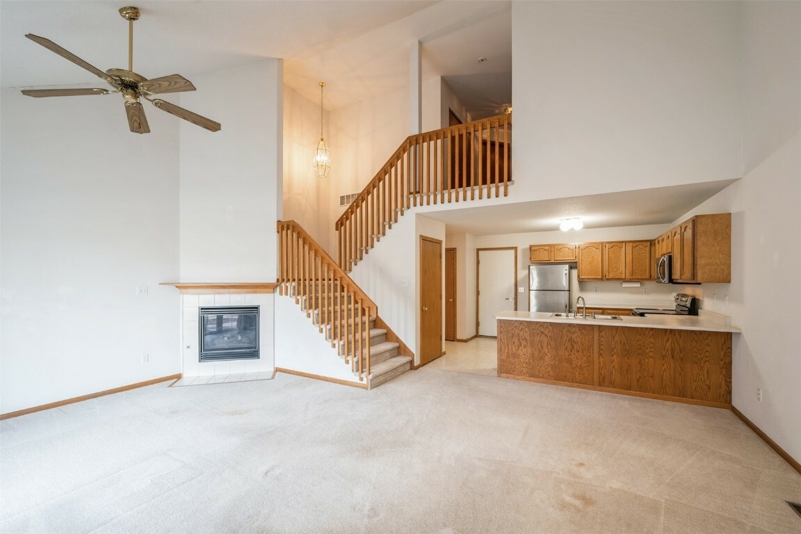 Property Photo:  917 74th Street NE 4  IA 52402 