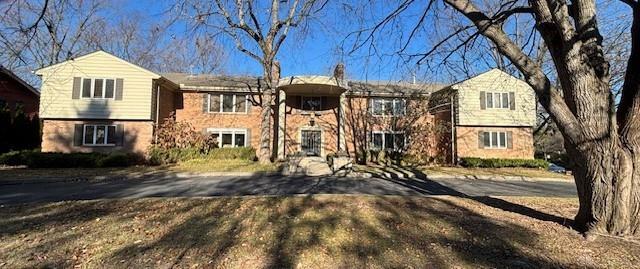 Property Photo: 121 E Schantz Avenue OH 45409