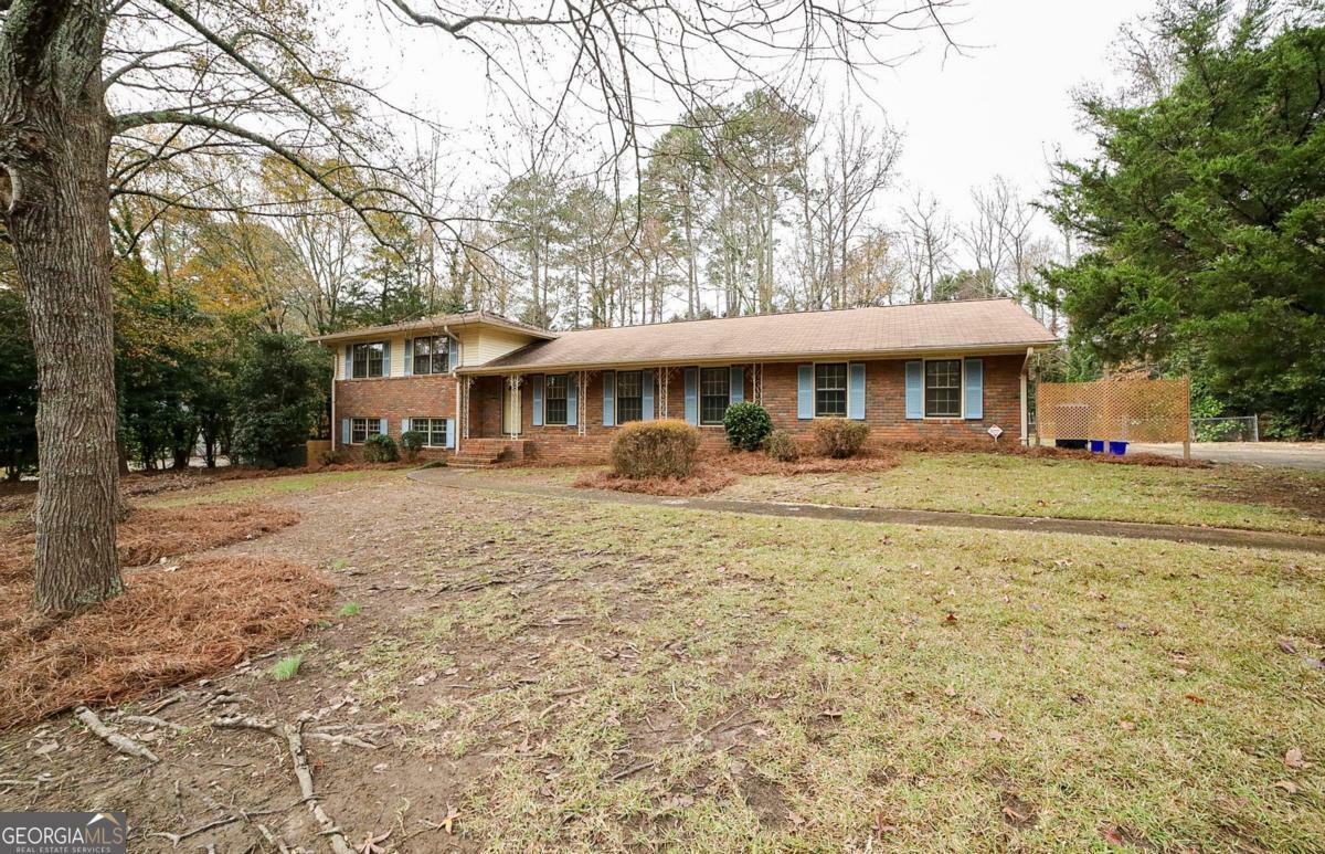 Property Photo:  200 Kings Road  GA 30606 