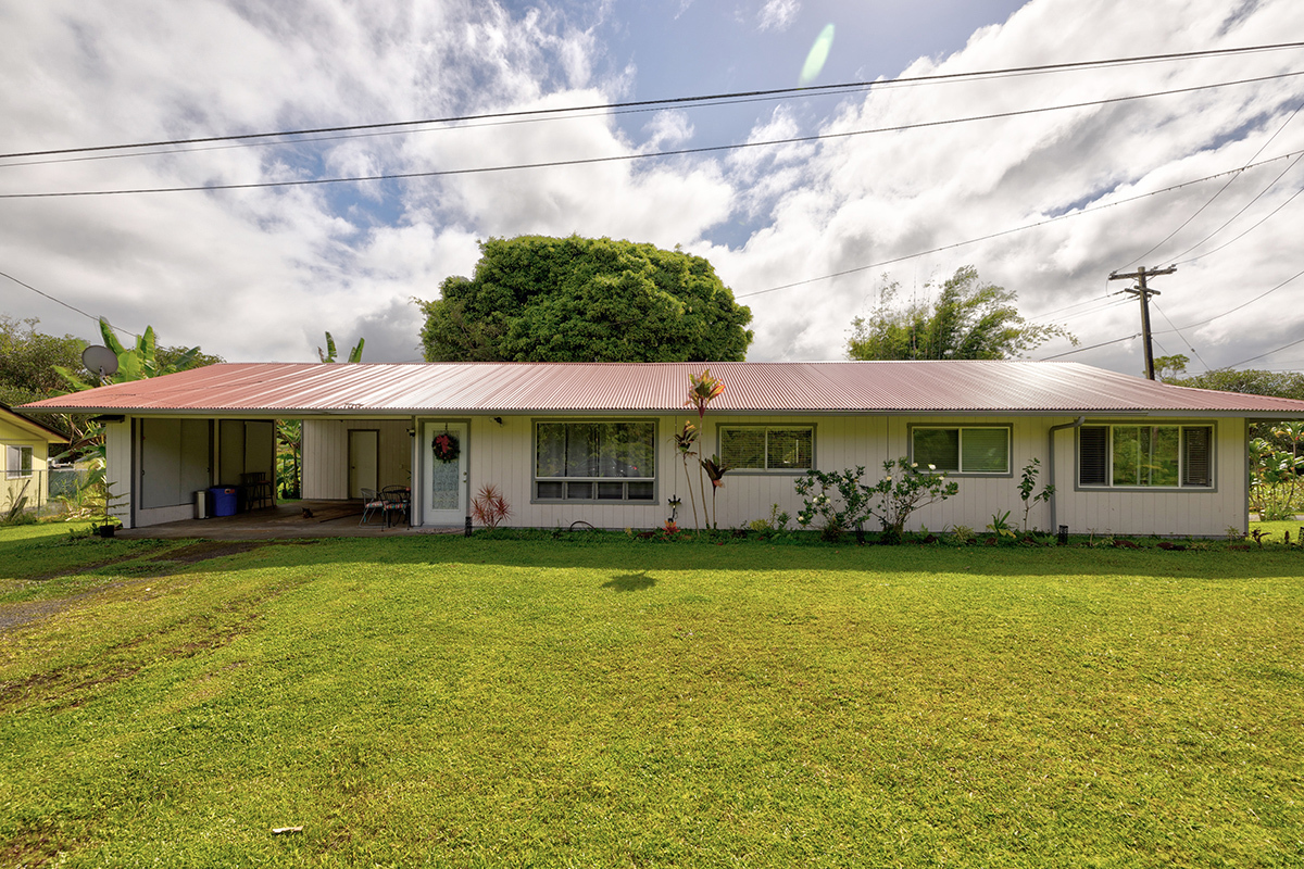 Property Photo: 18-1869 Kaawale Blvd HI 96785
