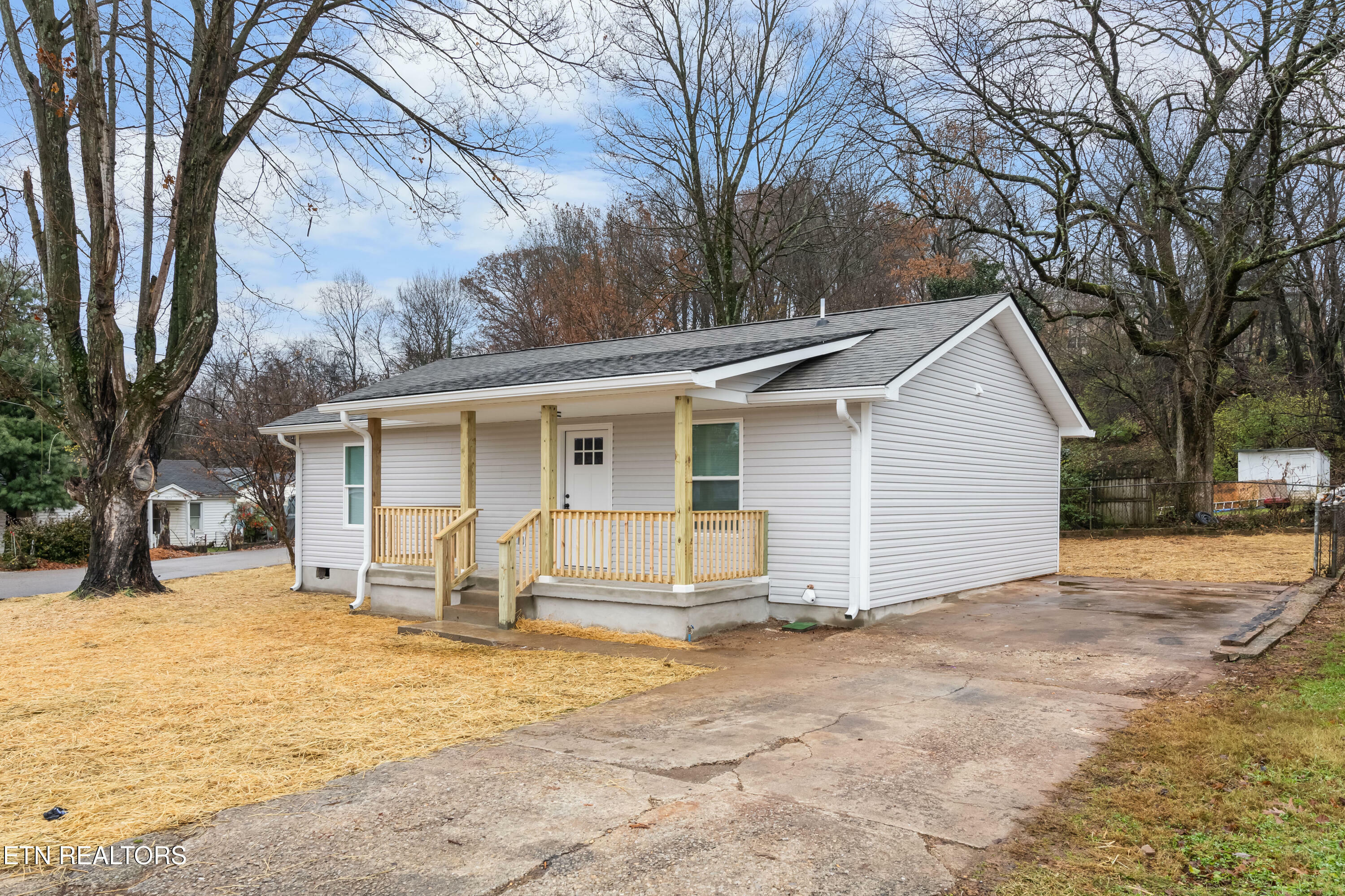 Property Photo:  302 Susong Drive  TN 37912 