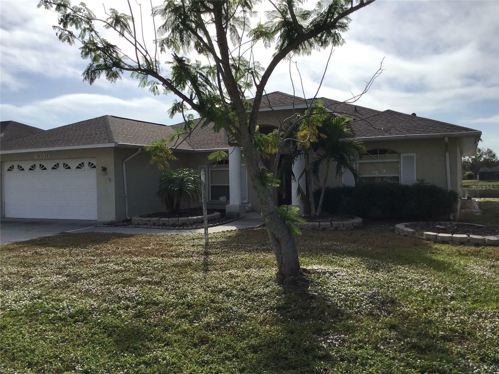 Property Photo:  6740 66th Avenue E  FL 34203 