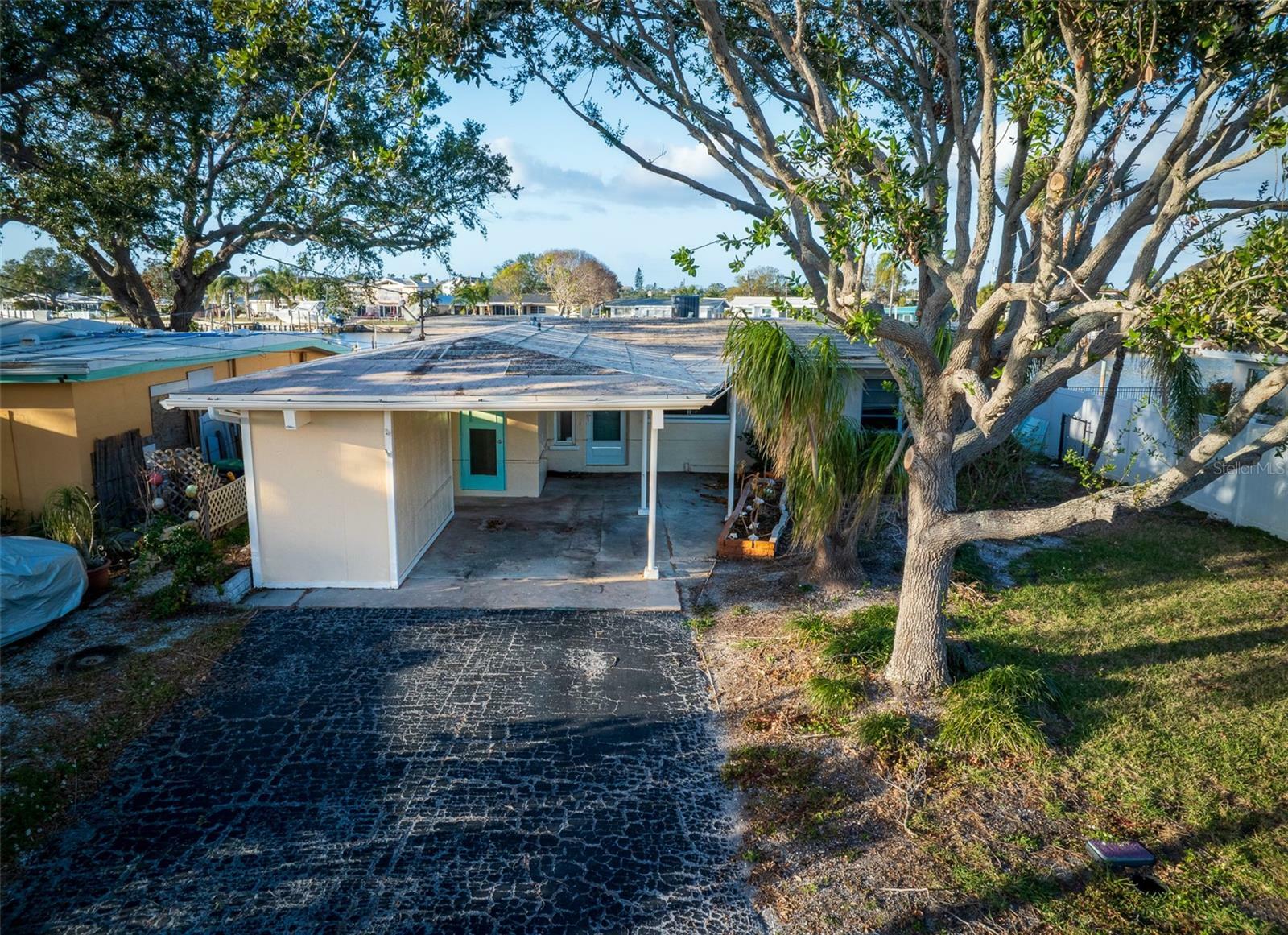 Property Photo:  348 Bahia Vista Drive  FL 33785 