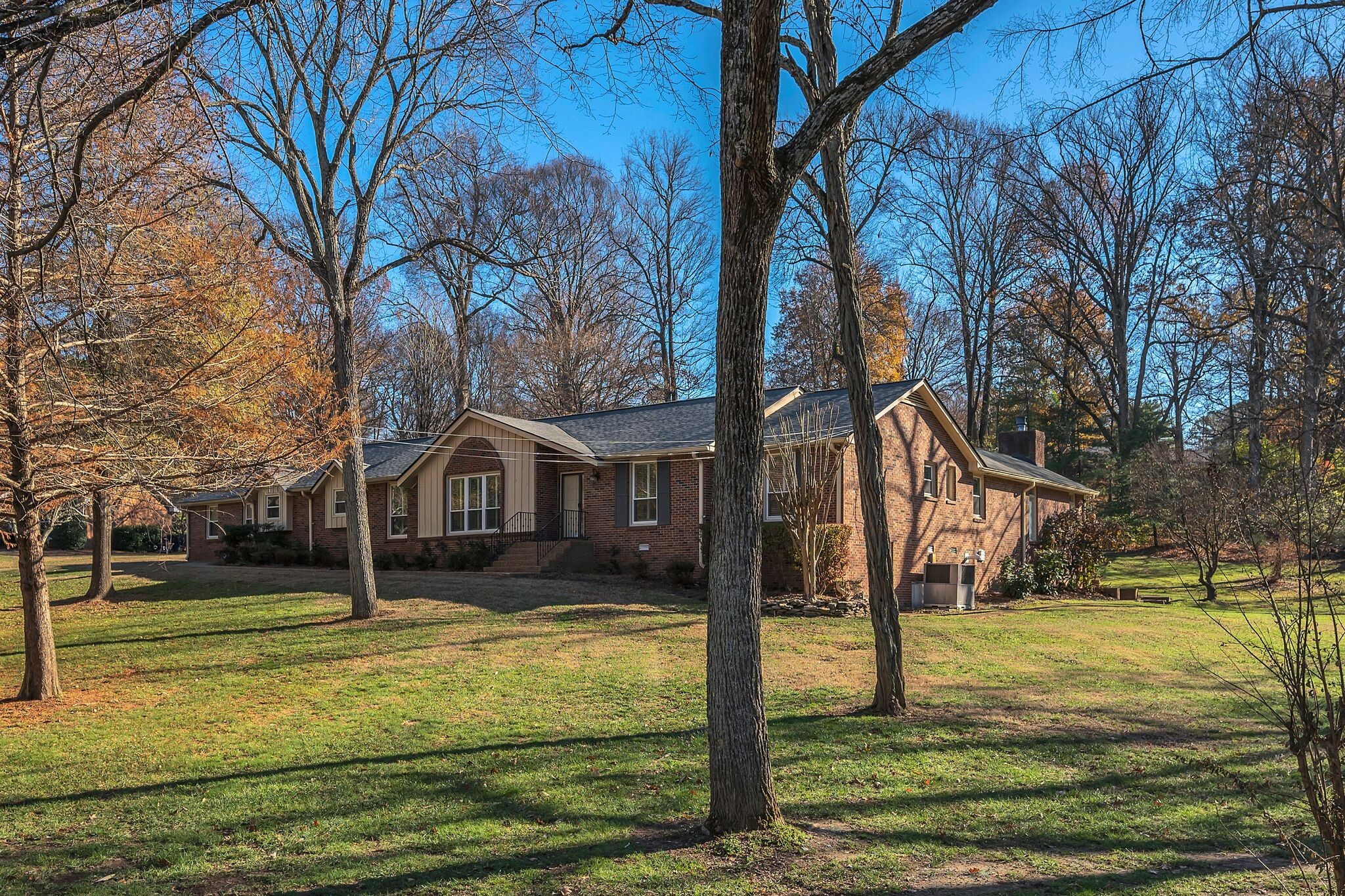 Property Photo: 6104 Frontier Ct TN 37211