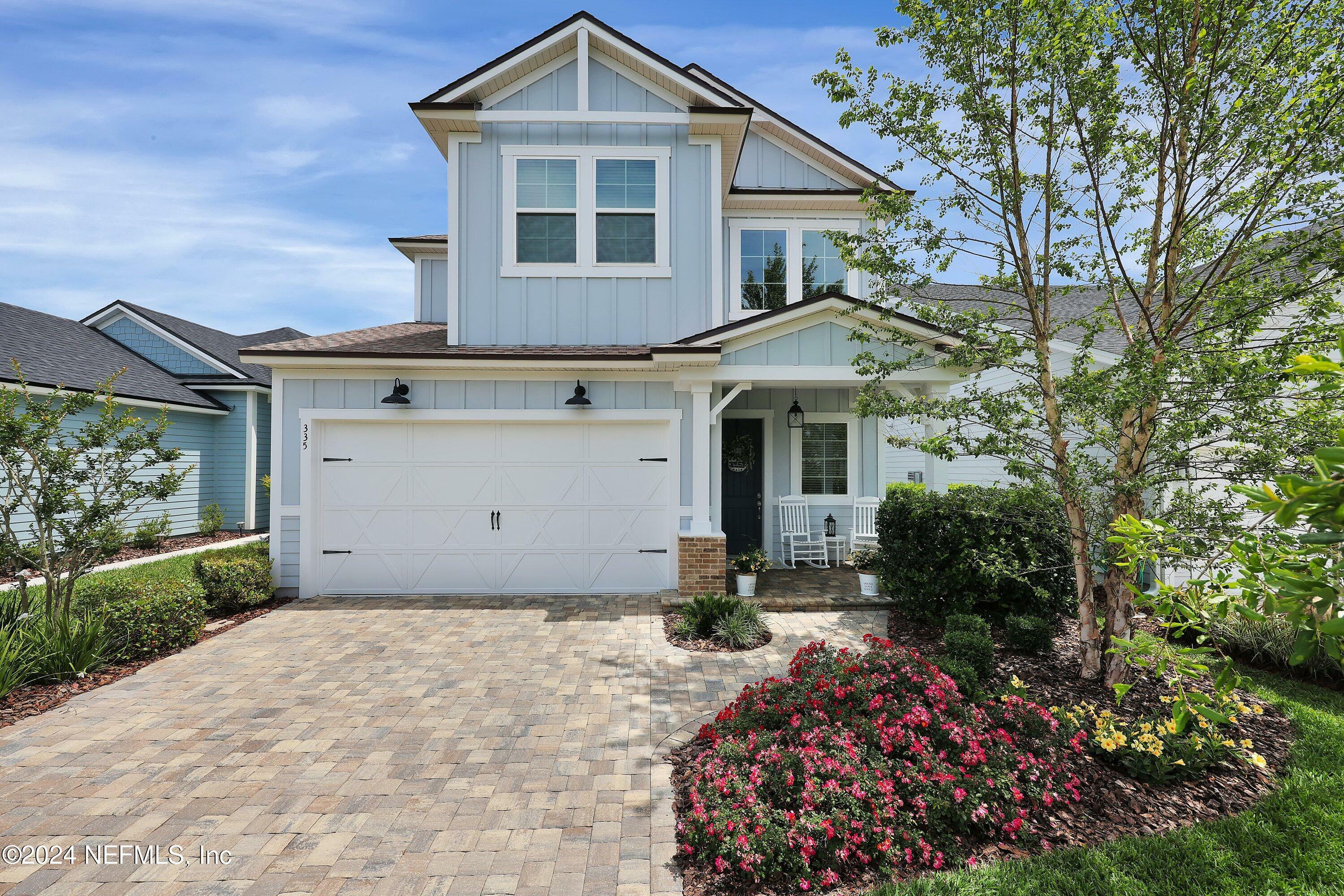 Property Photo: 335 Vista Lake Circle FL 32081