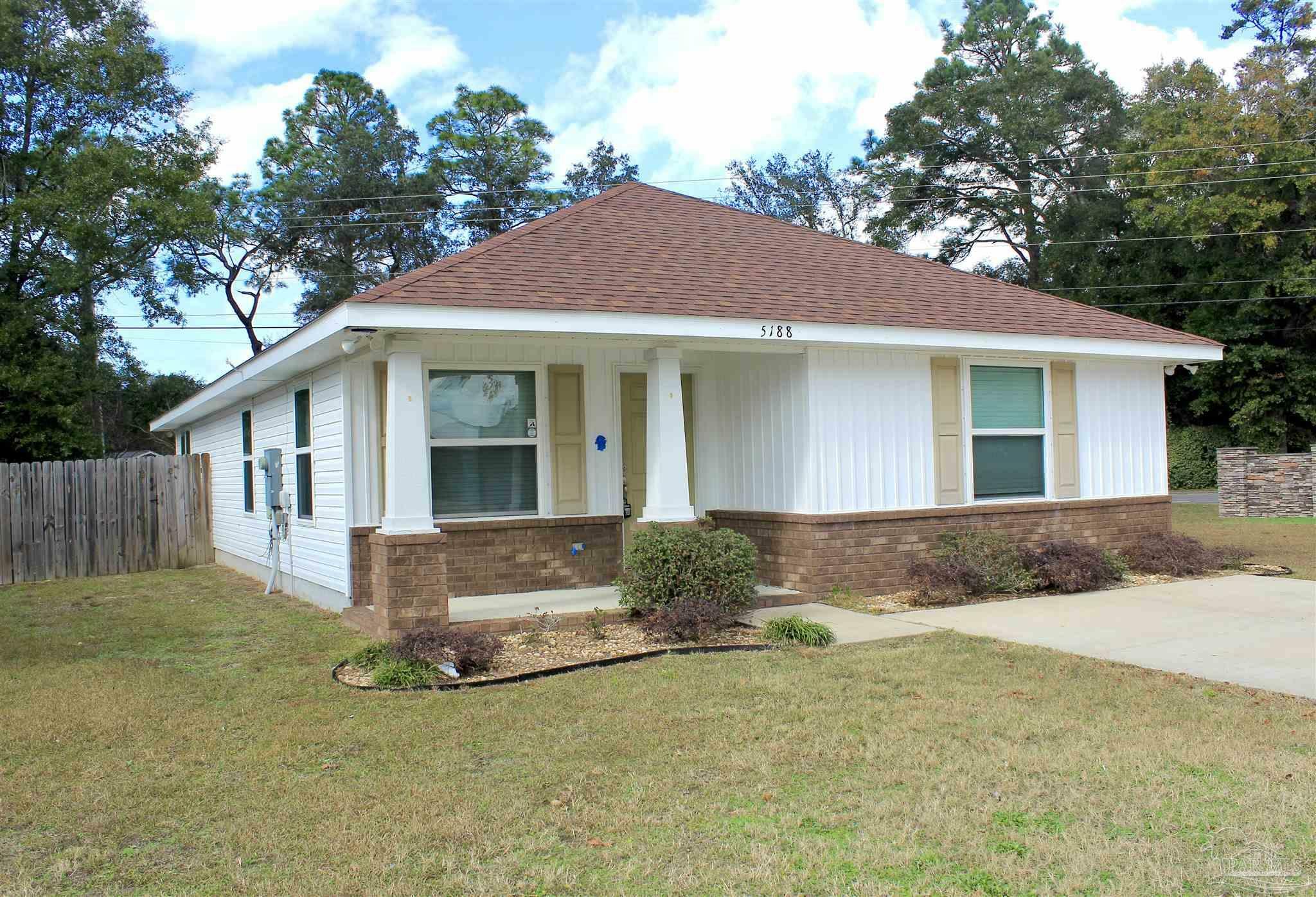 Property Photo:  5188 Carmell Ridge Cir  FL 32570 