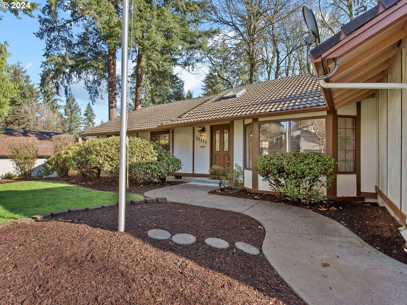 Property Photo:  11111 NE 30th Ave  WA 98686 