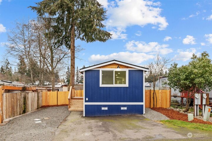 Property Photo: 21708 102nd Street Court E 28 WA 98391