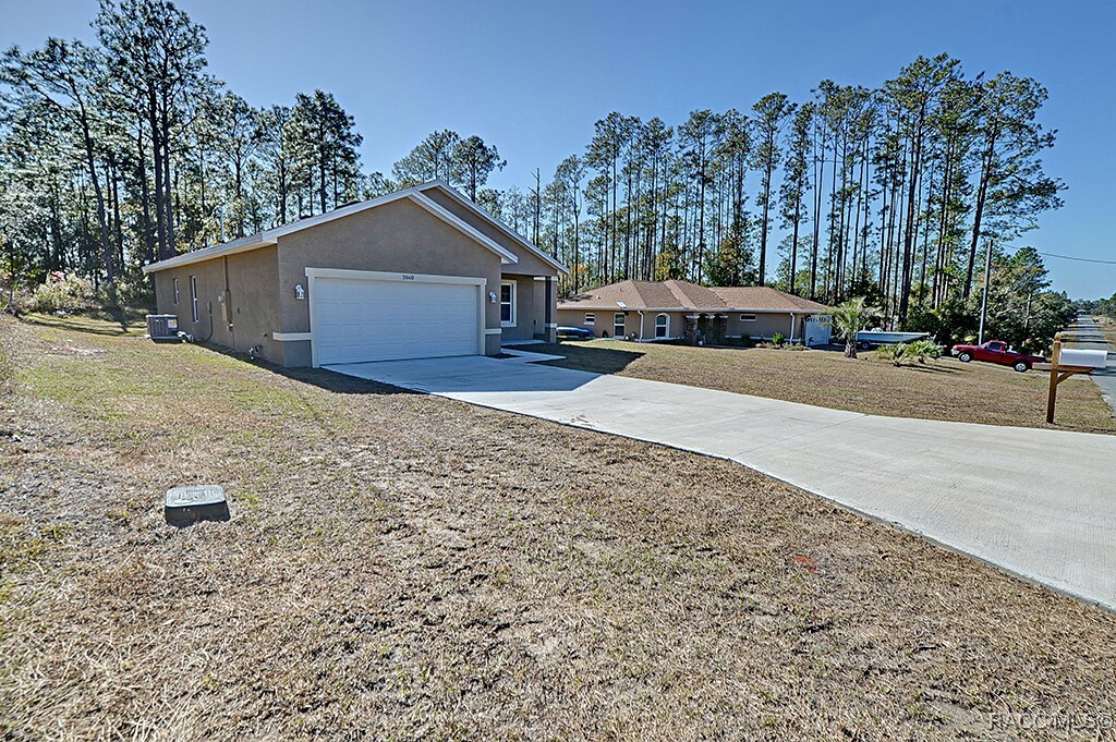 Property Photo:  2660 W Gifford Lane  FL 34433 