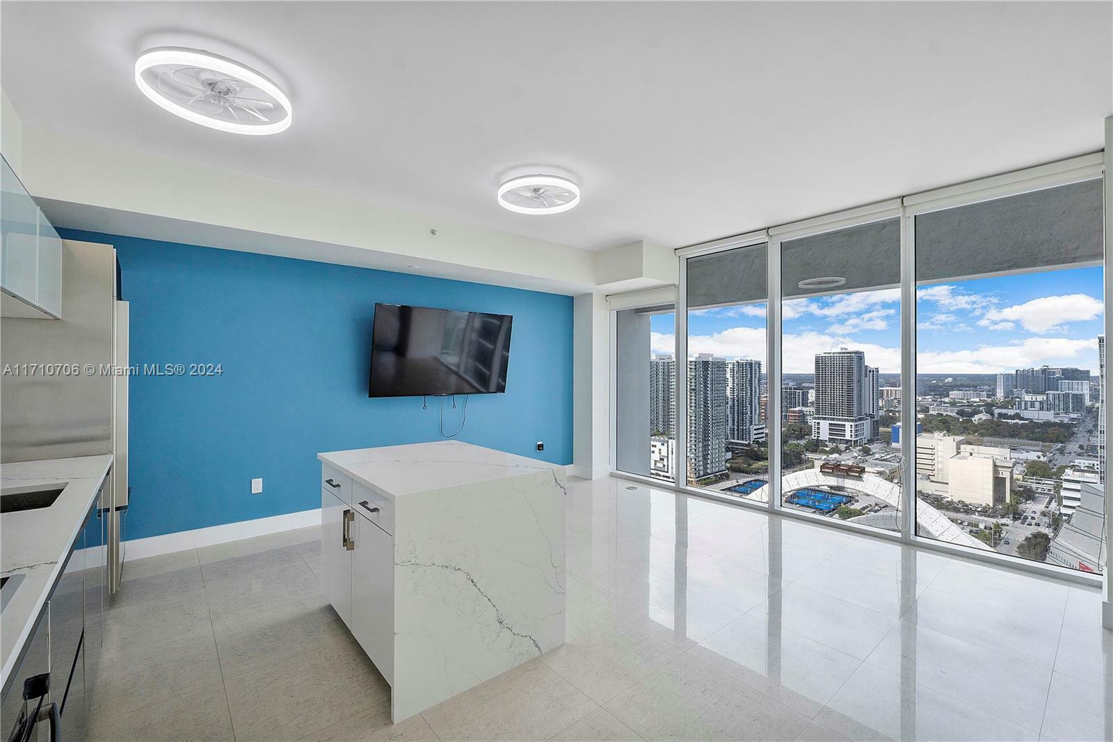 Property Photo:  1040 Biscayne Blvd 3005  FL 33132 